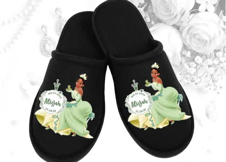 Pantufla XV · negra con princesa de vestido verde