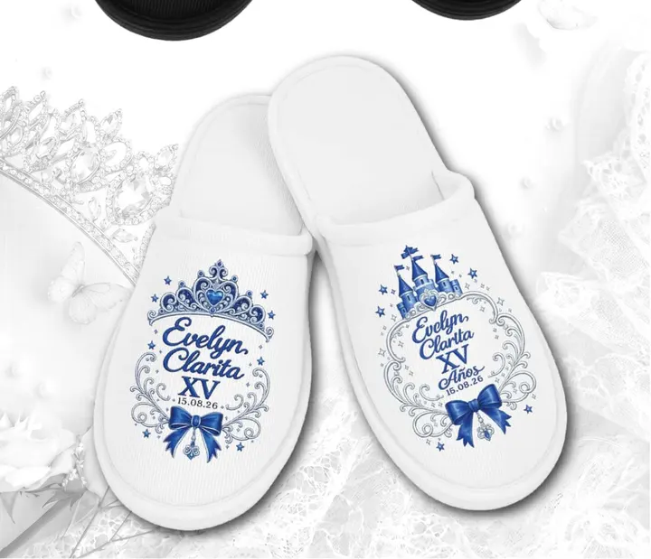 Pantufla XV · blanca con castillo azul y moños